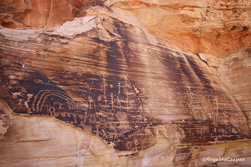 Whitney Pocket Petroglyphs